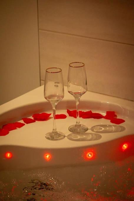 Escapade Suite Albertville Bagian luar foto