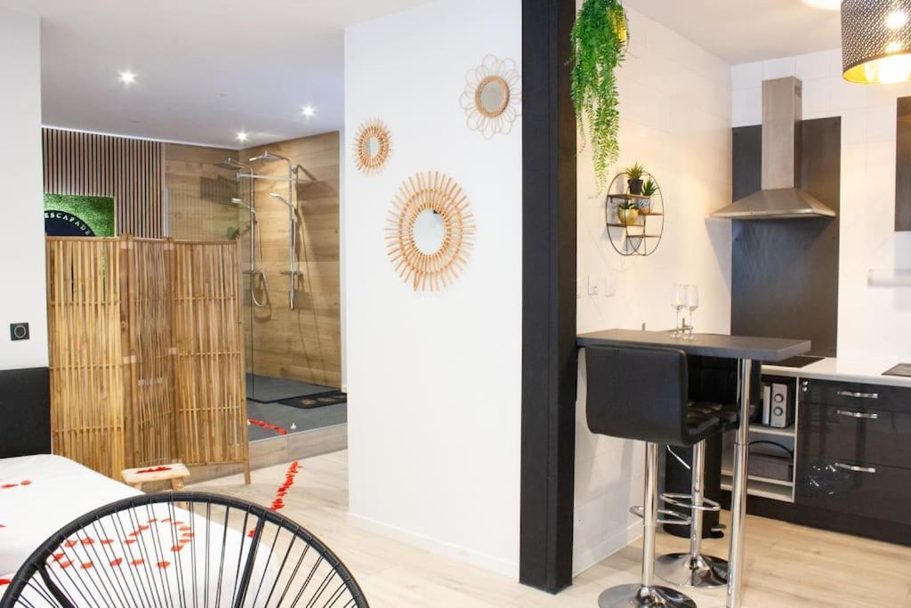 Escapade Suite Albertville Bagian luar foto