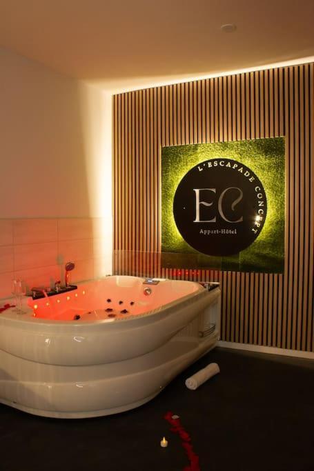 Escapade Suite Albertville Bagian luar foto